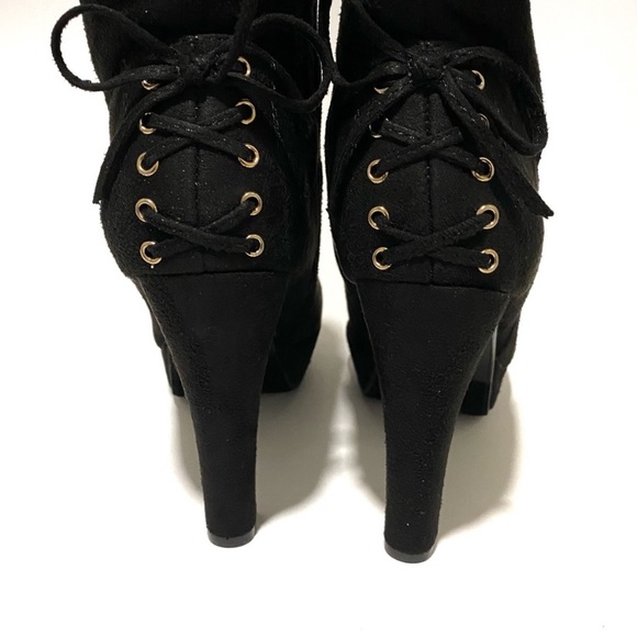 Bretty High Sky Black Faux Suede Booties NWT - Picture 11 of 16